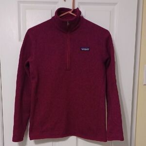 Patagonia Sz M, Quarter-Zip Fleece Pullover in Fuscia. New Condition